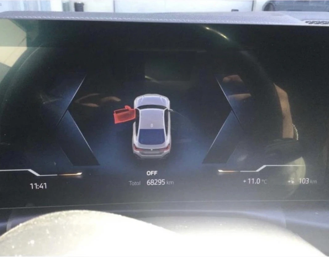 BMW i4 eDrive 40 Msport, снимка 13 - Автомобили и джипове - 54164384