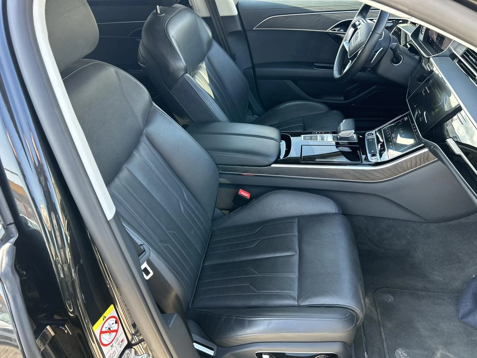 Audi A8 quattro, снимка 13 - Автомобили и джипове - 54177863