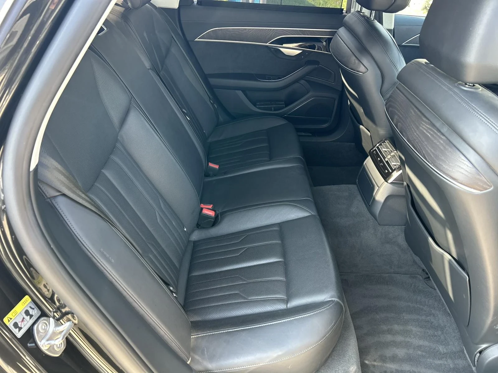 Audi A8 quattro, снимка 15 - Автомобили и джипове - 54177863