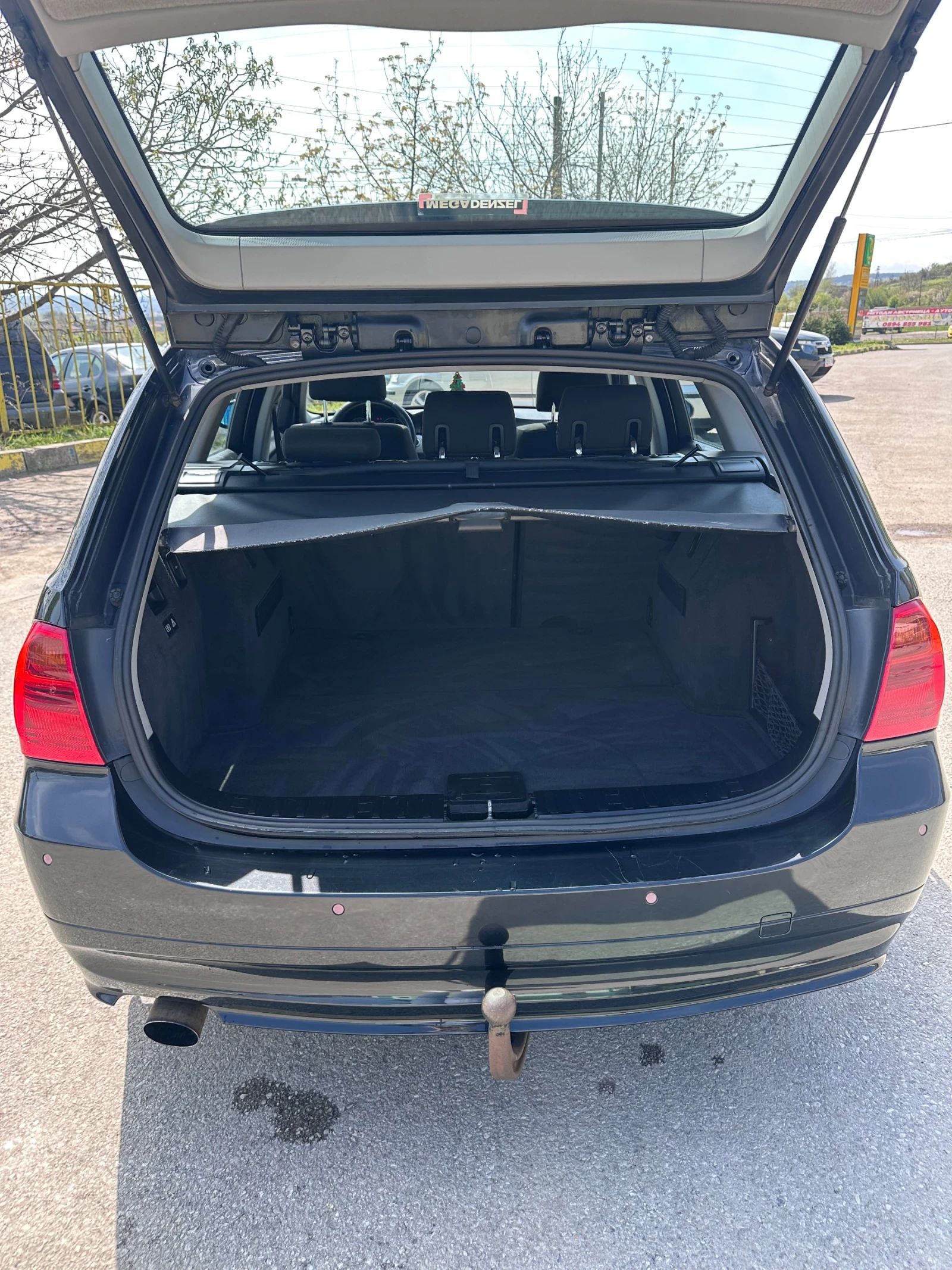 BMW 320 2.0, снимка 12 - Автомобили и джипове - 54217371