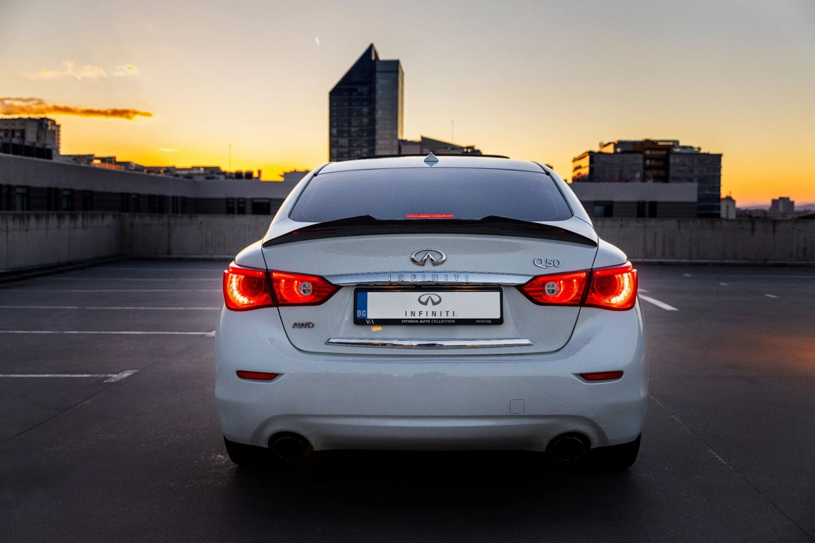 Infiniti Q50 3.0 Twin Turbo AWD, снимка 4 - Автомобили и джипове - 54930391