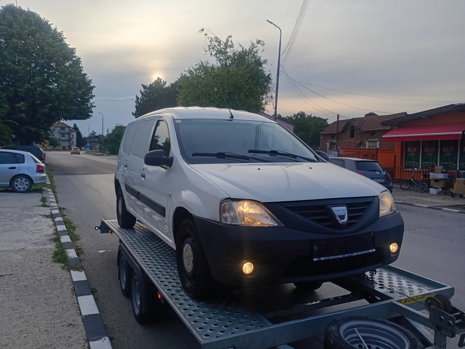 Dacia Logan 1.5D климатик, снимка 5 - Автомобили и джипове - 55376603