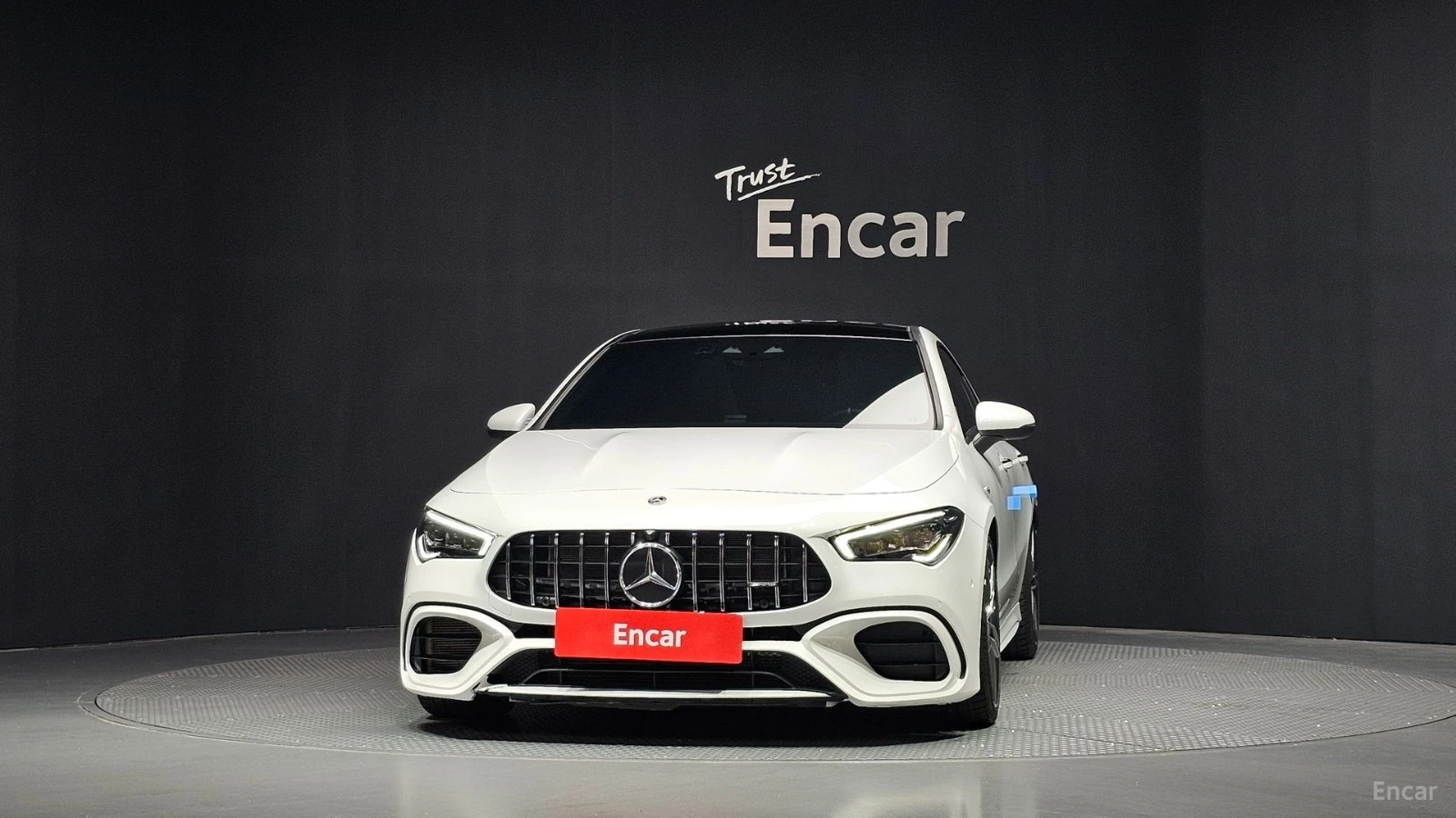 Mercedes-Benz CLA 45 AMG S* 4MATIC* КОЖА* ПОДГРЕВ* КАМЕРА* ПАНОРАМА* , снимка 3 - Автомобили и джипове - 55640509