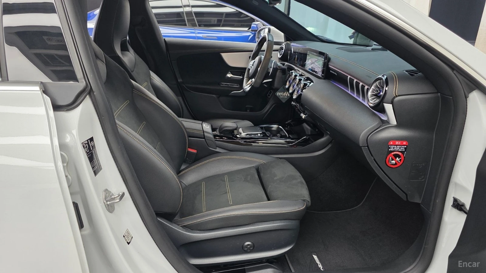 Mercedes-Benz CLA 45 AMG S* 4MATIC* КОЖА* ПОДГРЕВ* КАМЕРА* ПАНОРАМА* , снимка 11 - Автомобили и джипове - 55640509