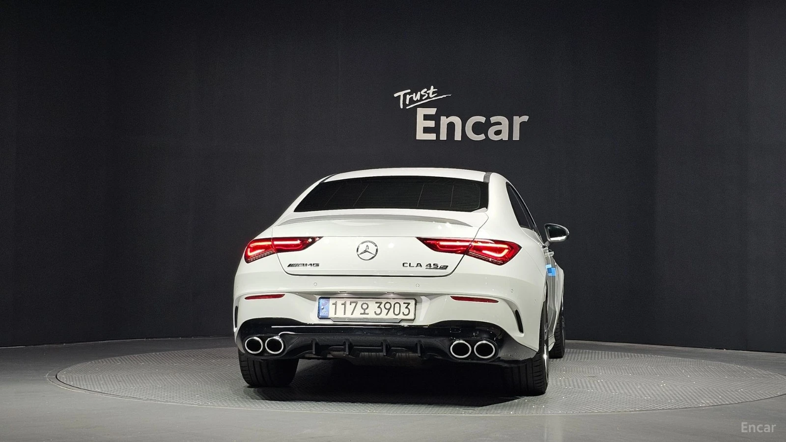 Mercedes-Benz CLA 45 AMG S* 4MATIC* КОЖА* ПОДГРЕВ* КАМЕРА* ПАНОРАМА* , снимка 4 - Автомобили и джипове - 55640509
