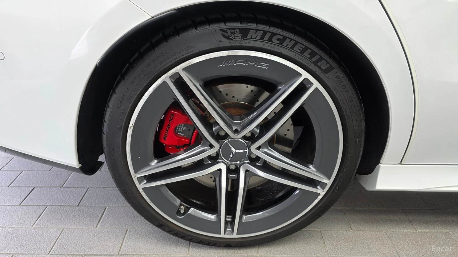 Mercedes-Benz CLA 45 AMG S* 4MATIC* КОЖА* ПОДГРЕВ* КАМЕРА* ПАНОРАМА* , снимка 5 - Автомобили и джипове - 55640509