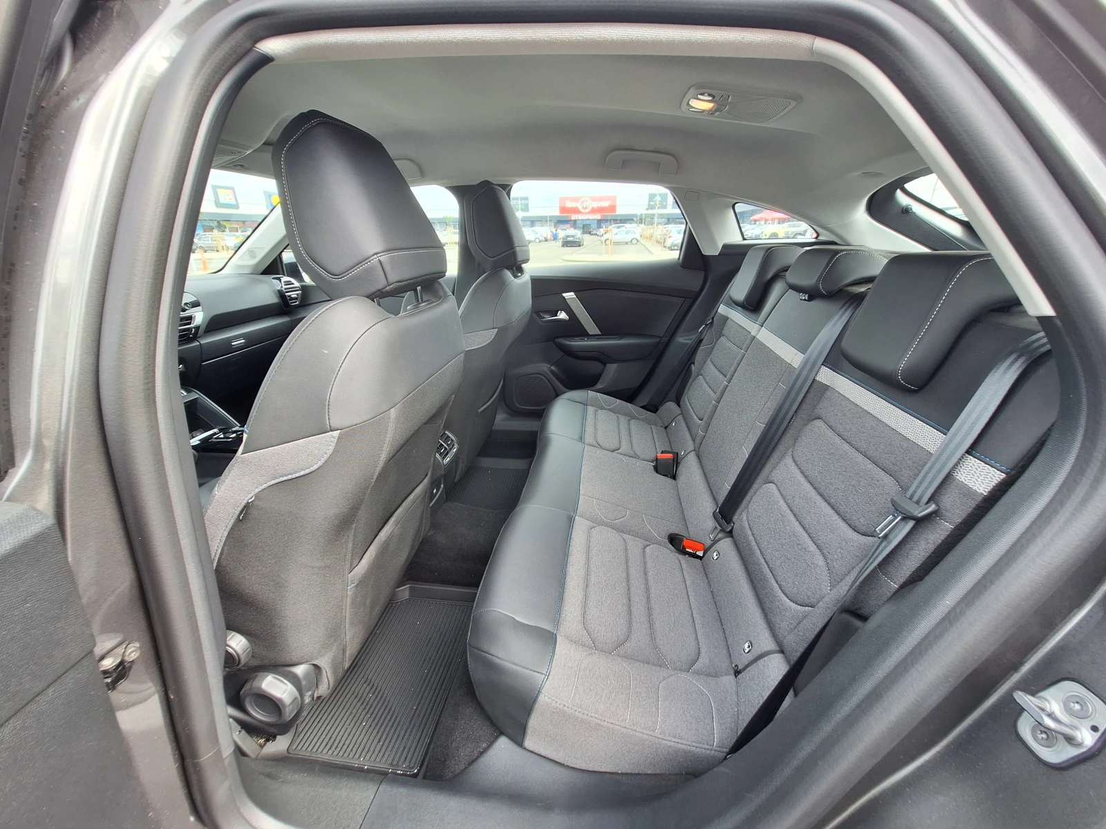 Citroen C4 FEEL PACK PureTech 130 S&S EAT8 ГАРАНЦИЯ, снимка 8 - Автомобили и джипове - 56253797