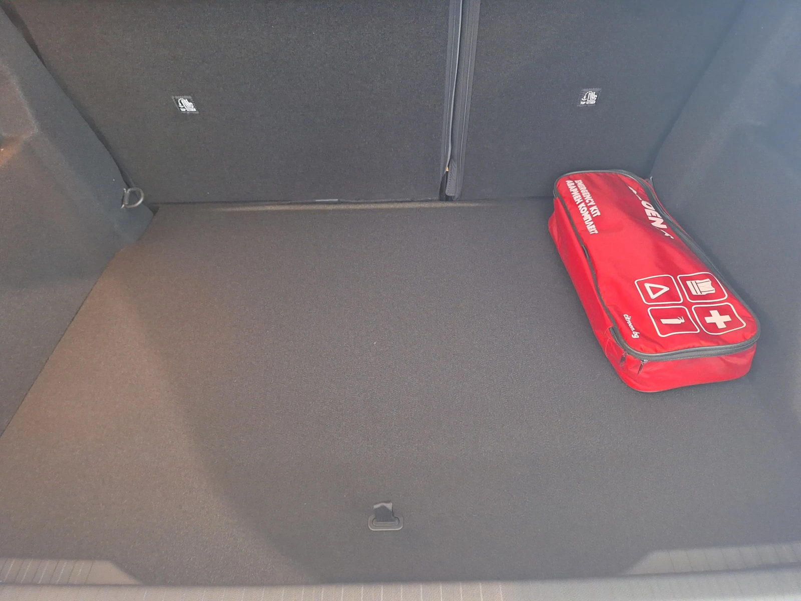 Citroen C4 FEEL PACK PureTech 130 S&S EAT8 ГАРАНЦИЯ, снимка 12 - Автомобили и джипове - 56253797