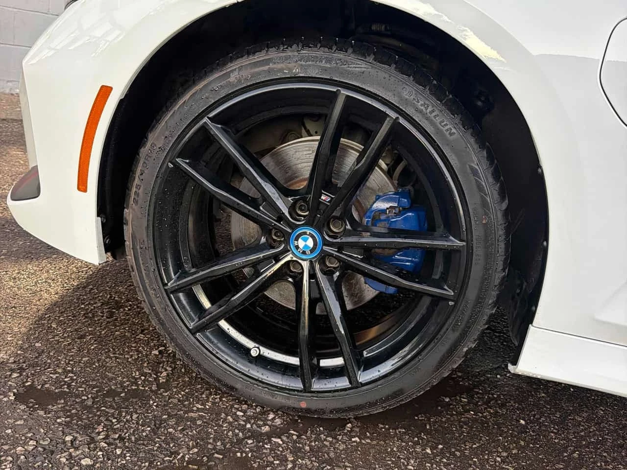BMW 330 330e xDrive M Sport  CARFAX | Mobile.bg � ����������� 8