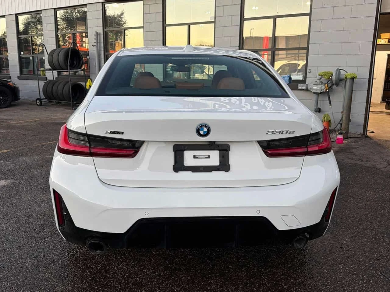 BMW 330 330e xDrive M Sport  CARFAX | Mobile.bg � ����������� 5