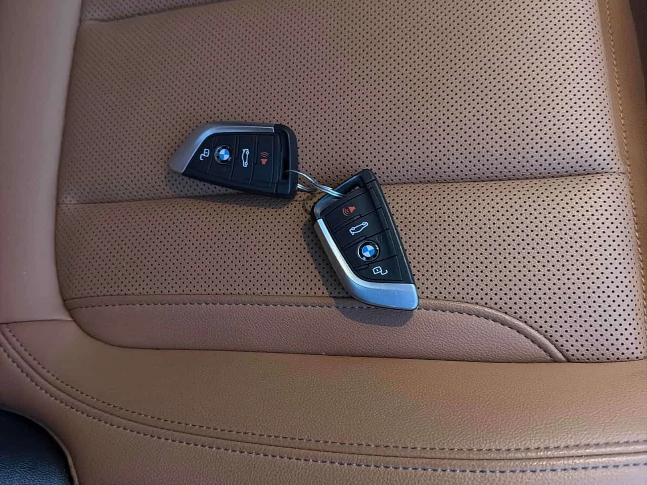 BMW 330 330e xDrive M Sport  CARFAX | Mobile.bg � ����������� 15