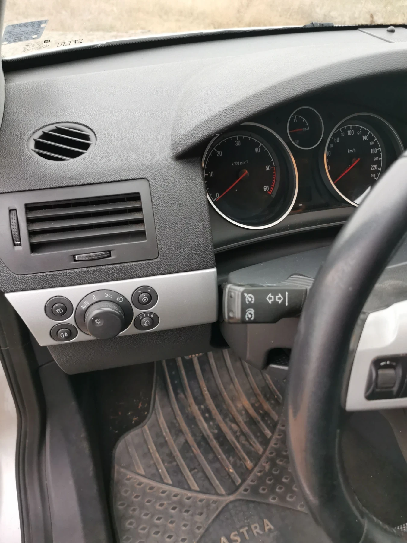Opel Astra, снимка 6 - Автомобили и джипове - 56468016