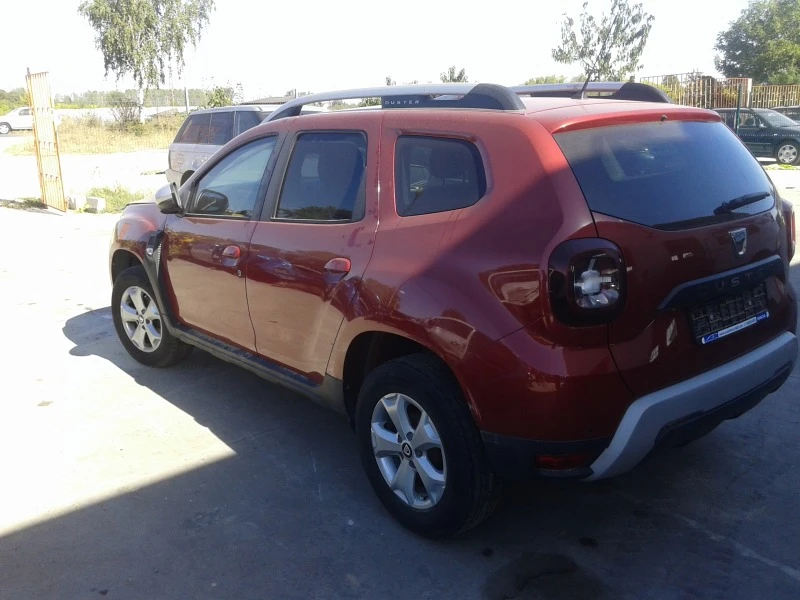 Dacia Duster 1.6i, снимка 4 - Автомобили и джипове - 42494232