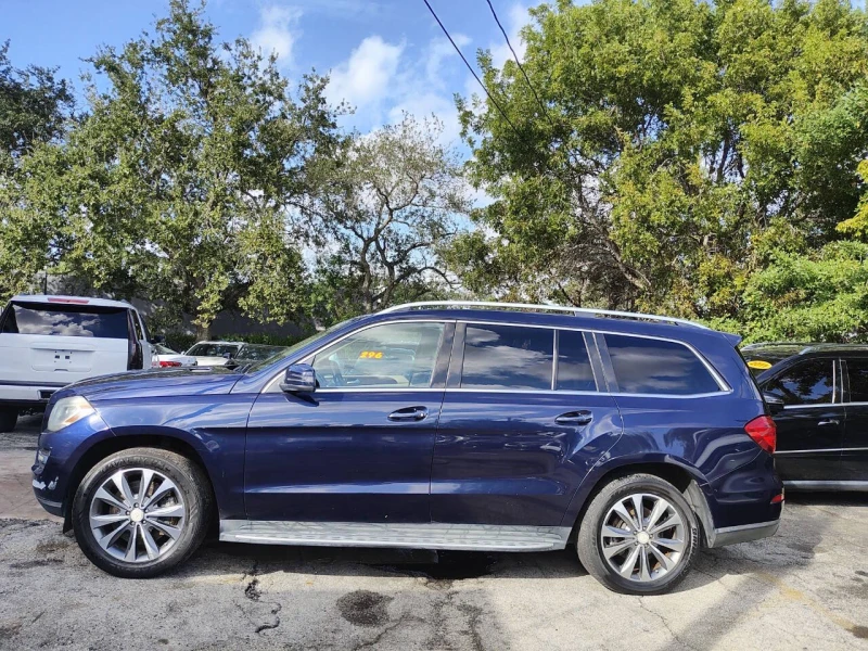 Mercedes-Benz GL 450 Подгрев* Keyless* Мъртва точка, снимка 2 - Автомобили и джипове - 48104477