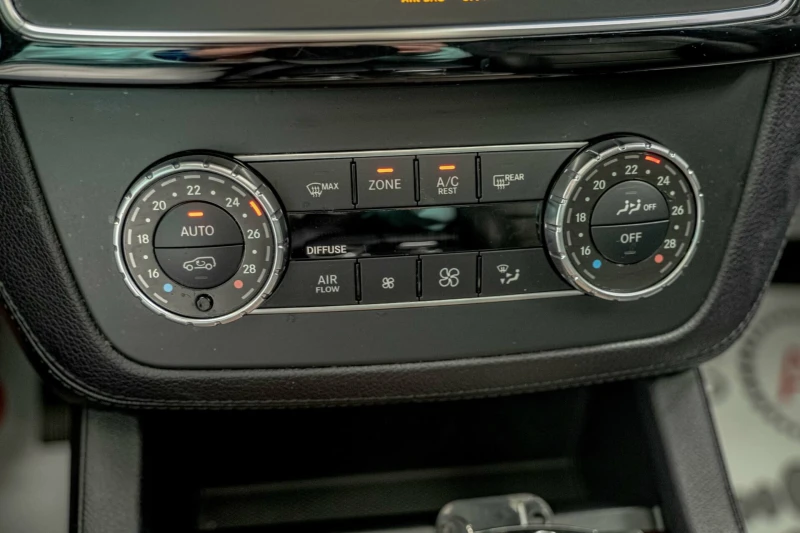 Mercedes-Benz GLS 500 AMG/4Matic/Harman Kardon/Panorama/RSE/Камера 360/О, снимка 16 - Автомобили и джипове - 52190381