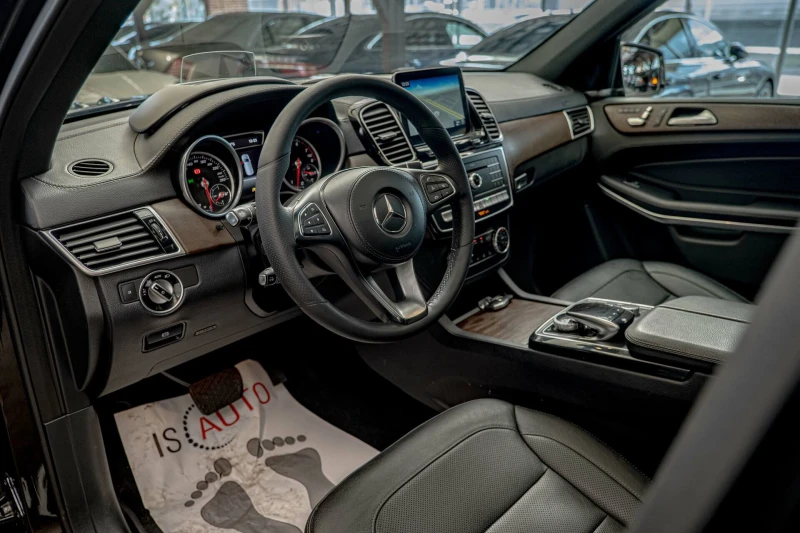 Mercedes-Benz GLS 500 AMG/4Matic/Harman Kardon/Panorama/RSE/Камера 360/О, снимка 7 - Автомобили и джипове - 52190381