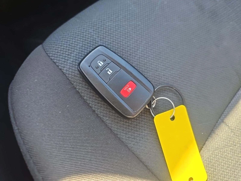 Toyota Rav4 Hybrid XLE, снимка 9 - Автомобили и джипове - 53190458