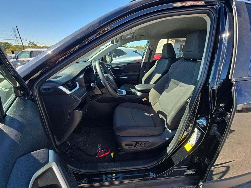 Toyota Rav4 Hybrid XLE, снимка 5 - Автомобили и джипове - 53190458