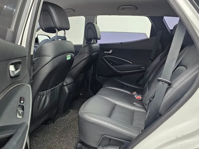 Hyundai Santa fe 2.0 2WD PREMIUM, снимка 12 - Автомобили и джипове - 55747454