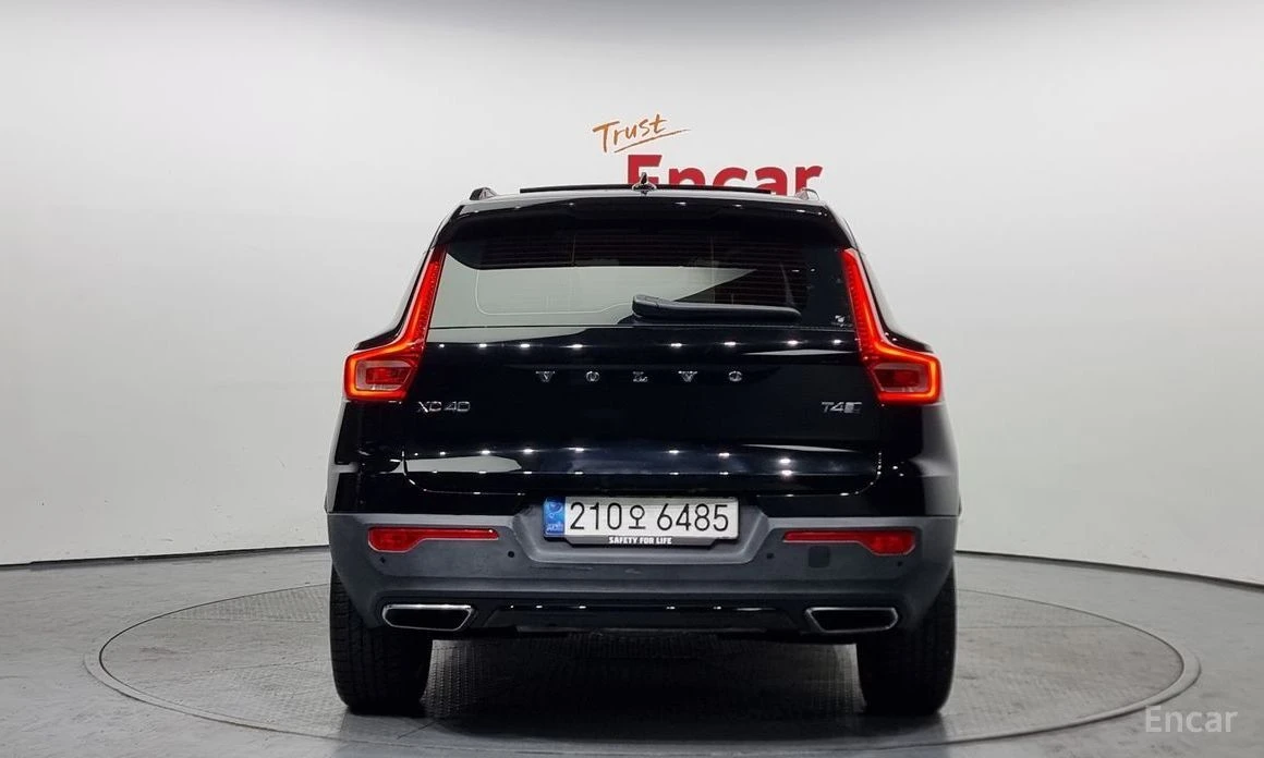 Volvo XC40  - изображение 4