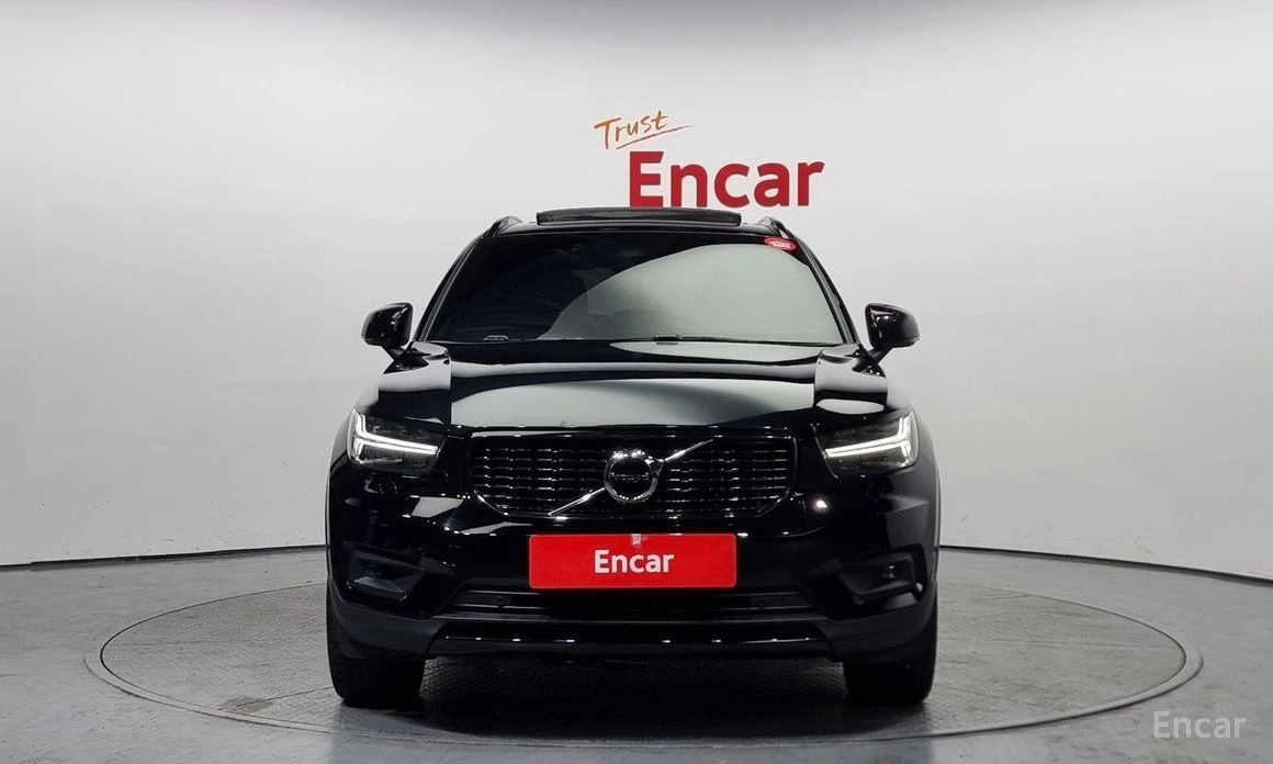 Volvo XC40  - изображение 3