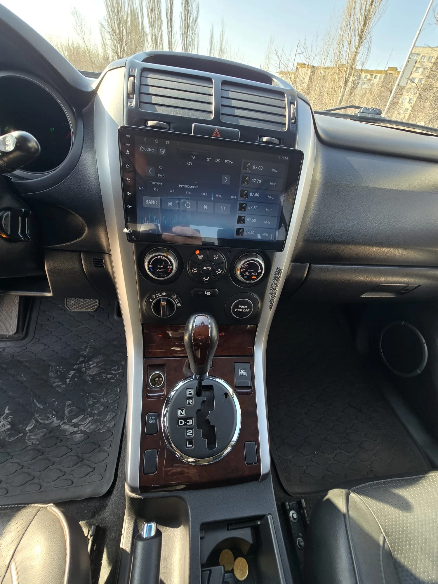 Suzuki Grand vitara 2.0 бензин, снимка 10 - Автомобили и джипове - 53831842