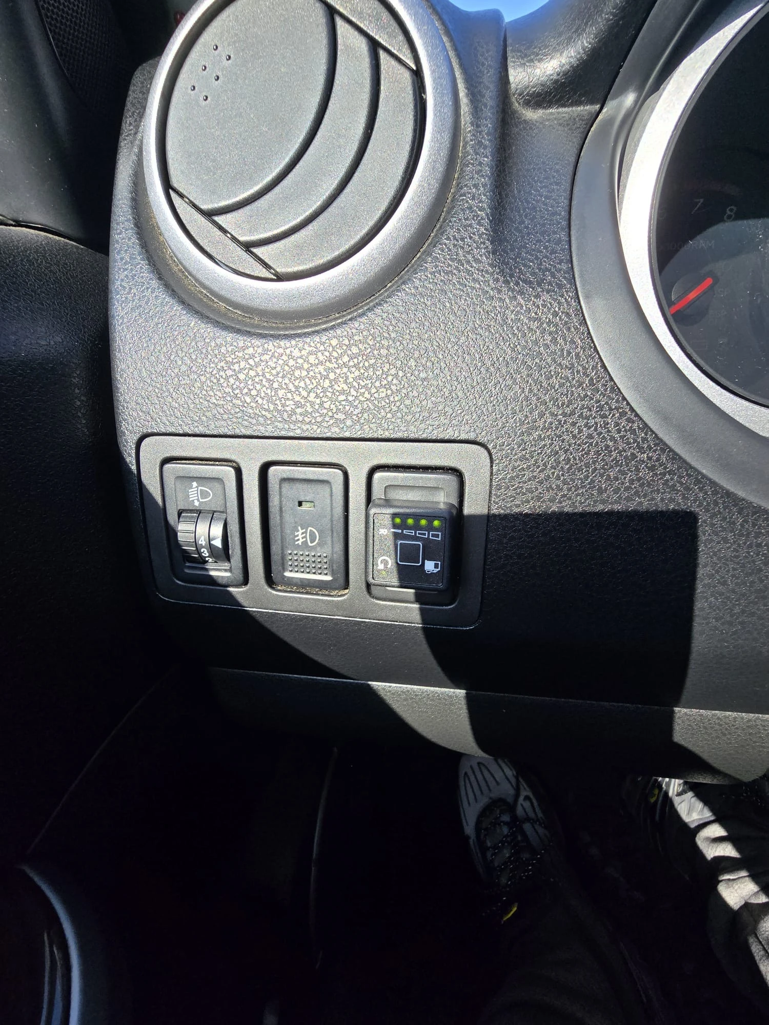 Suzuki Grand vitara 2.0 бензин, снимка 11 - Автомобили и джипове - 53831842