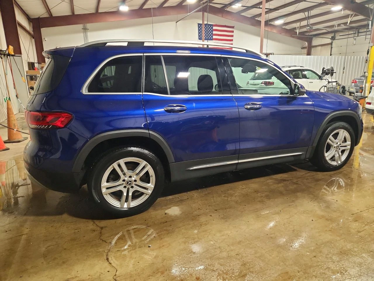 Mercedes-Benz GLB 250 4MATIC , снимка 6 - Автомобили и джипове - 54342041