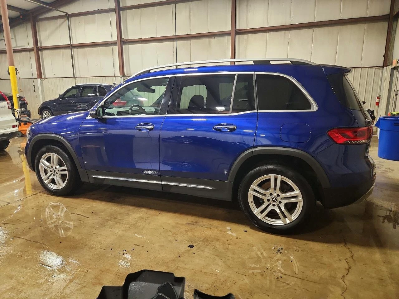 Mercedes-Benz GLB 250 4MATIC , снимка 4 - Автомобили и джипове - 54342041