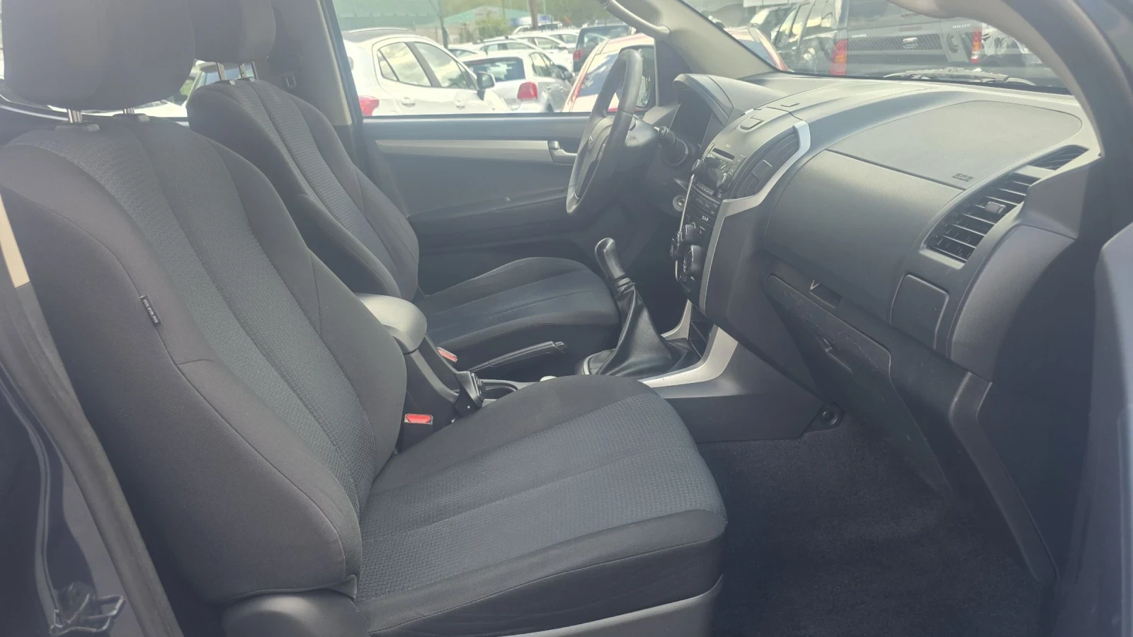 Isuzu D-max 2.5D, снимка 8 - Автомобили и джипове - 54682485