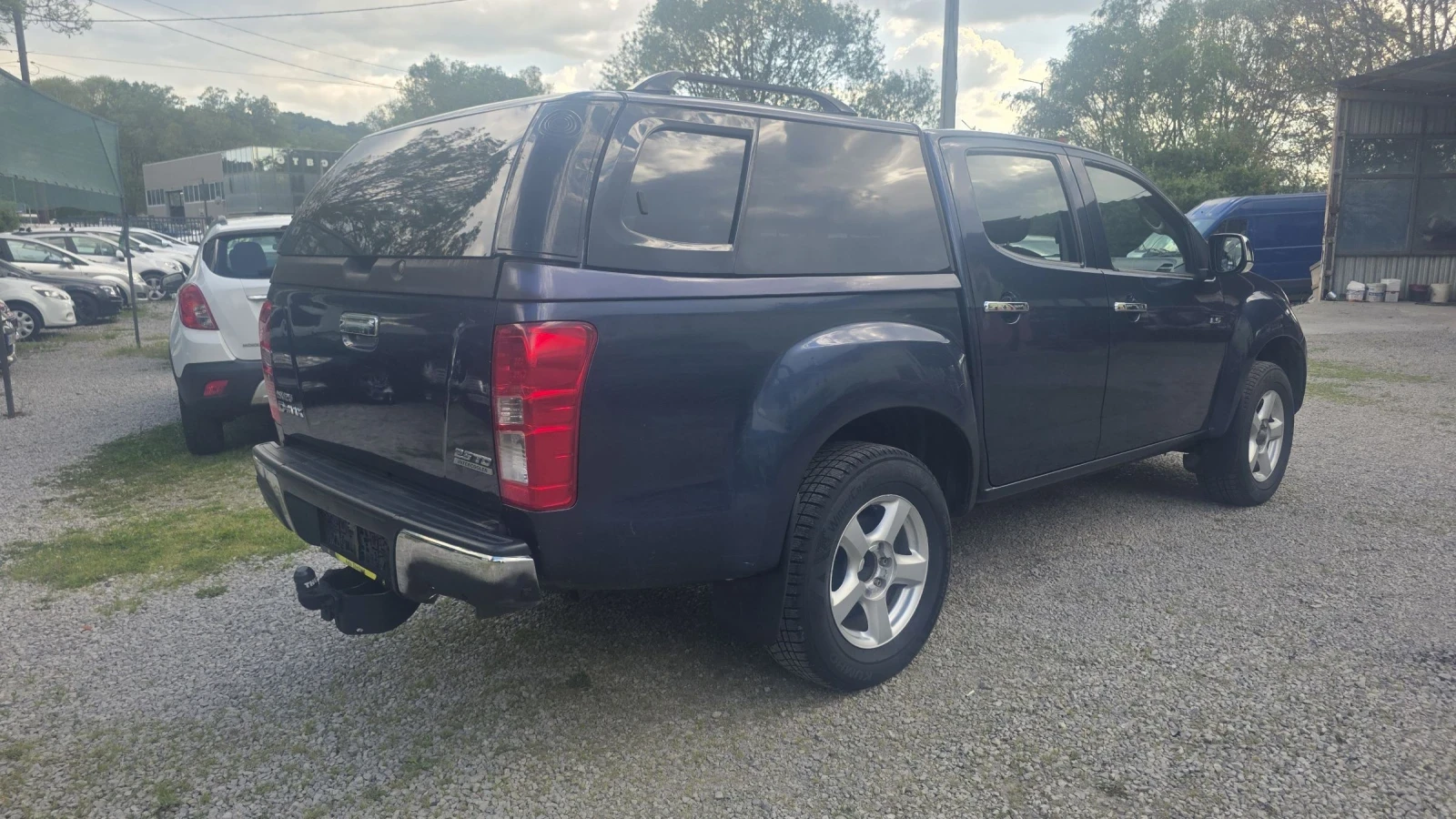 Isuzu D-max 2.5D, снимка 4 - Автомобили и джипове - 54682485