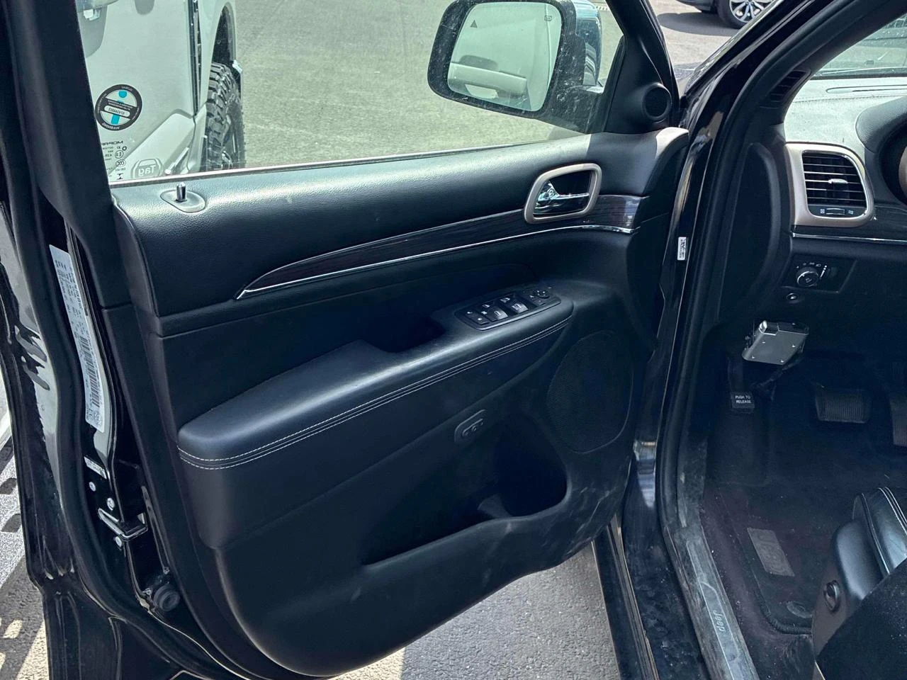 Jeep Grand cherokee Overland* Distronic* �����* Auto park* ������ | Mobile.bg � ����������� 9