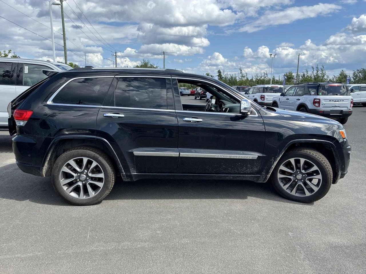 Jeep Grand cherokee Overland* Distronic* �����* Auto park* ������ | Mobile.bg � ����������� 3
