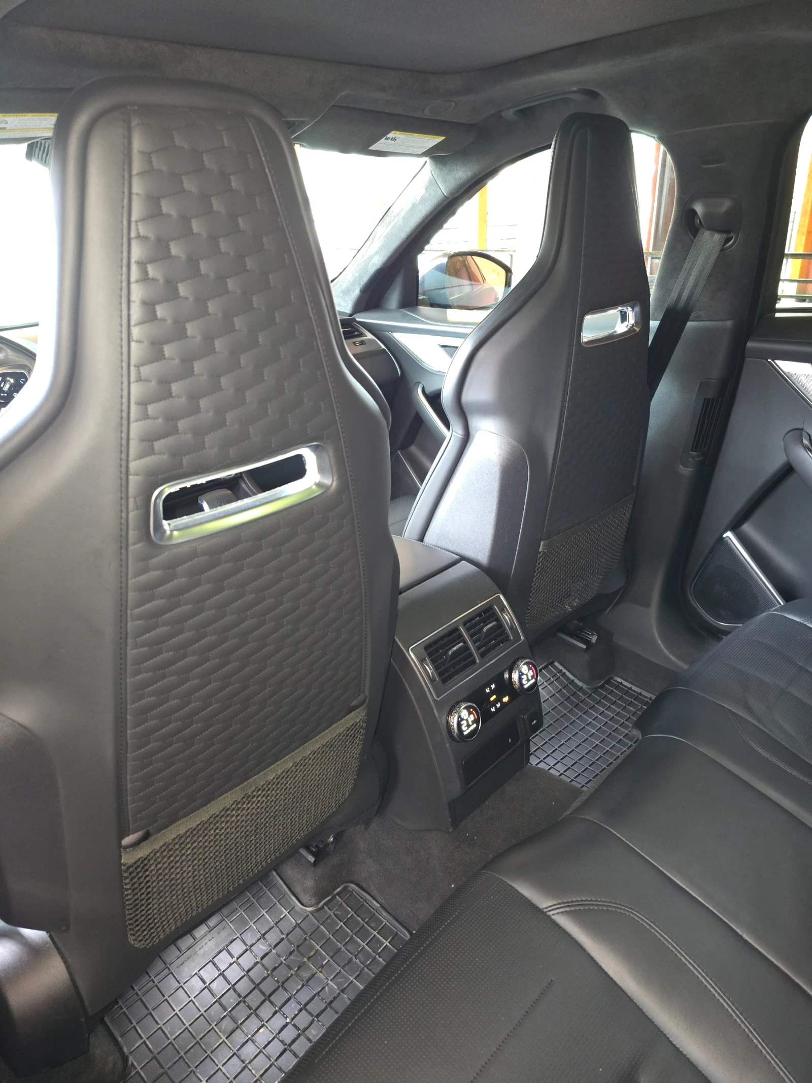 Jaguar F-PACE SVR P550 Facelift, снимка 13 - Автомобили и джипове - 55709931