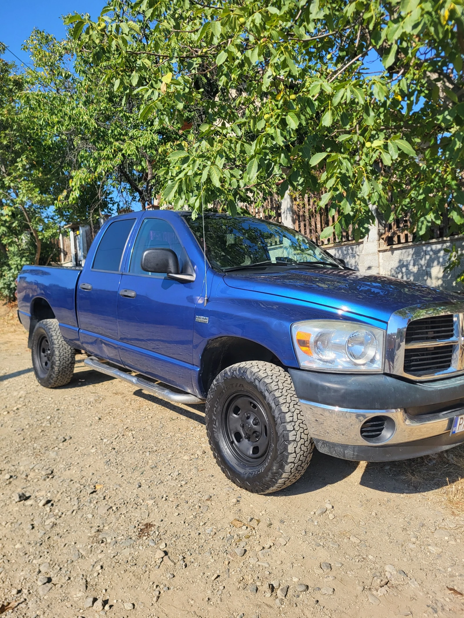 Dodge RAM 1500, снимка 2 - Автомобили и джипове - 56275194