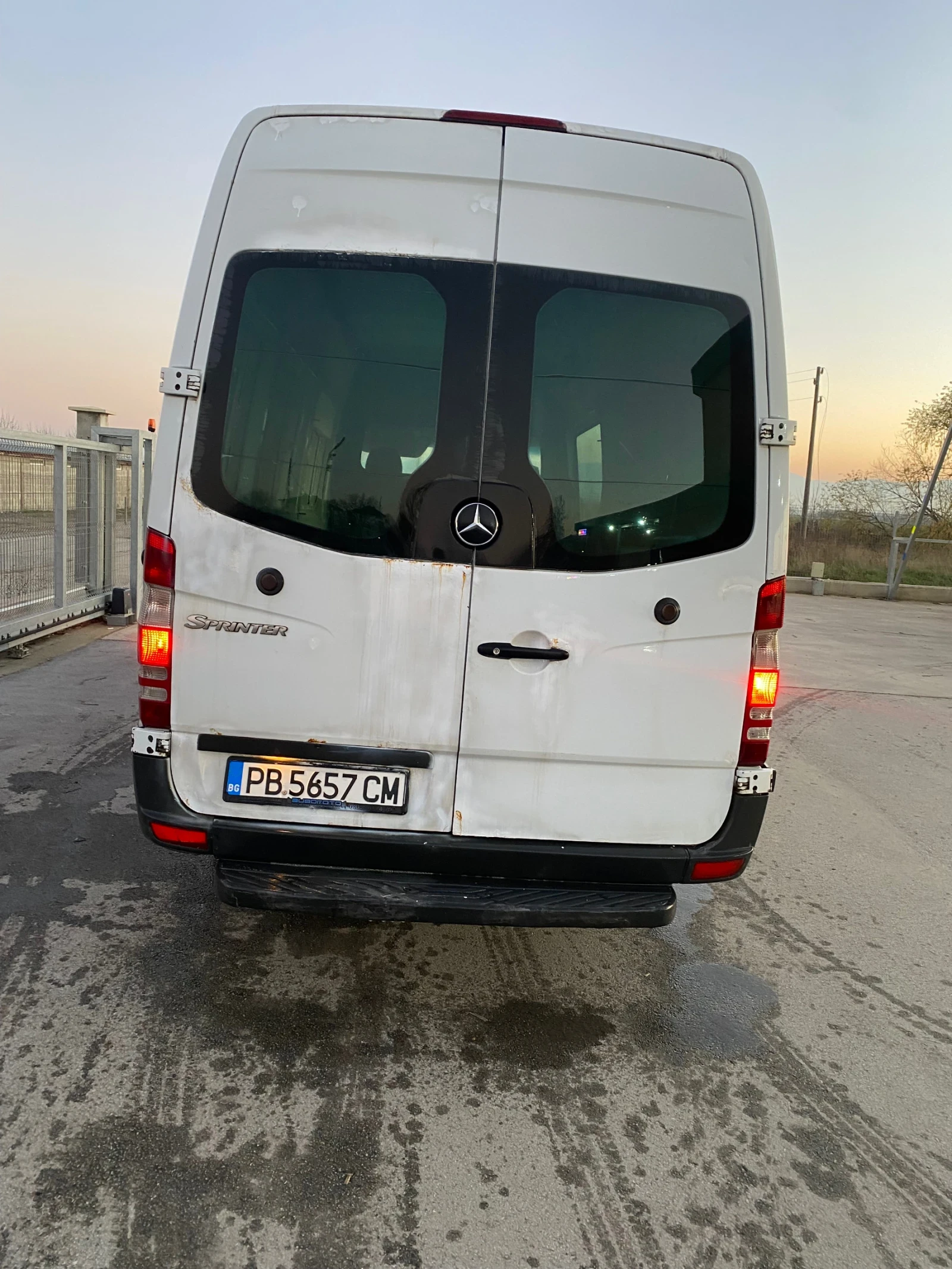 Mercedes-Benz 316  - изображение 4