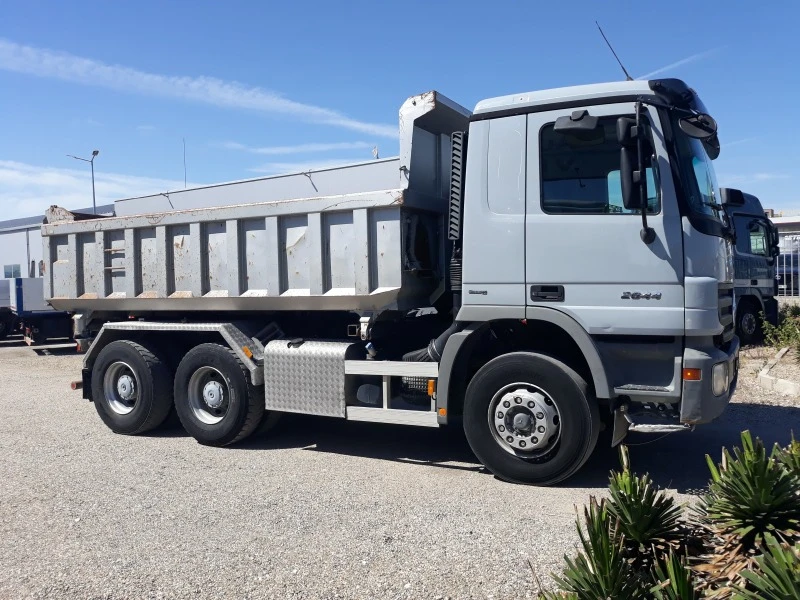 Mercedes-Benz Actros САМОСВАЛ, снимка 11 - Камиони - 45283999