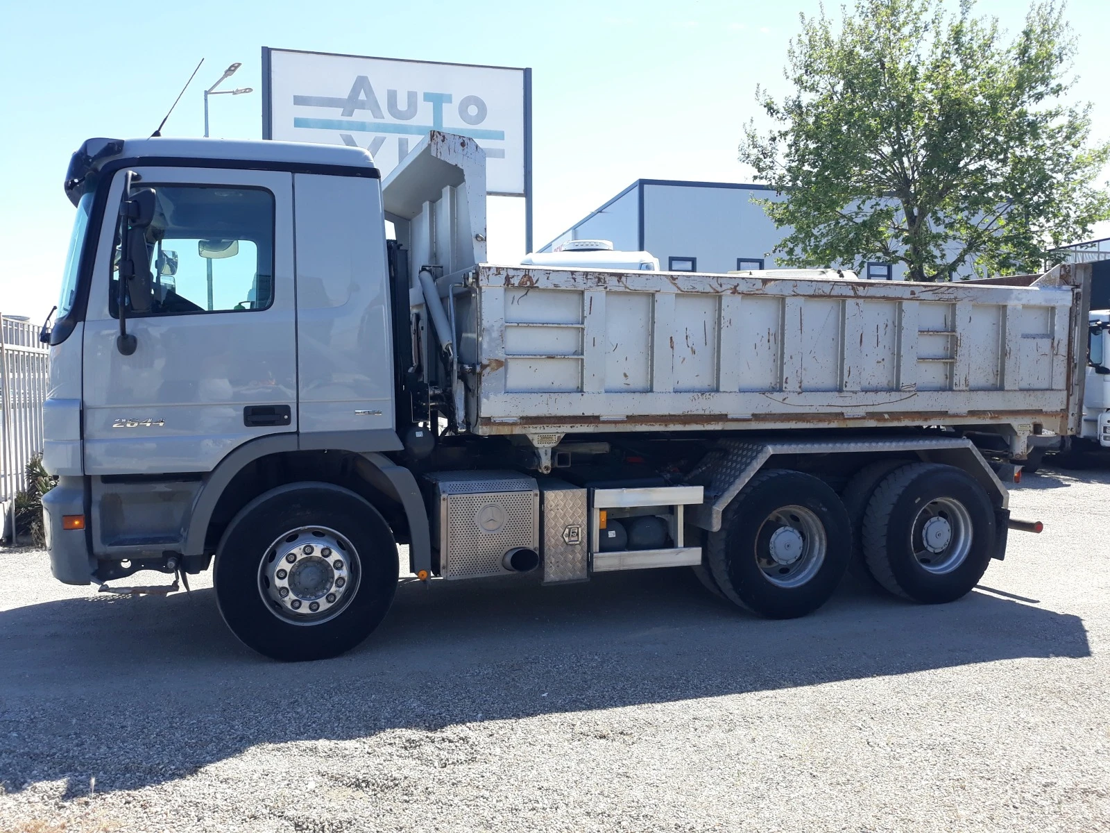 Mercedes-Benz Actros САМОСВАЛ - изображение 3