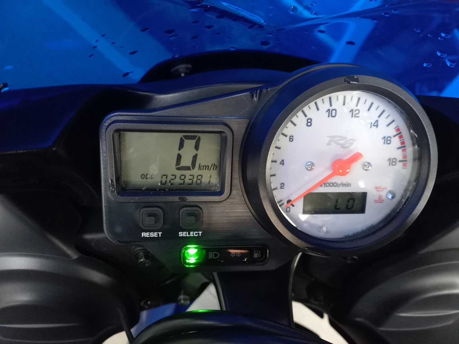 Yamaha YZF-R6 2002 - изображение 9