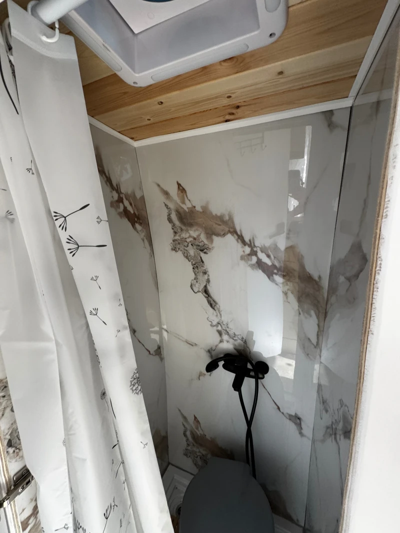 Кемпер Mercedes-Benz, снимка 7 - Каравани и кемпери - 52729021