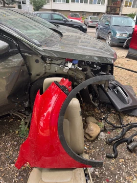 Renault Kadjar 2017г десен калник с веждата, снимка 2