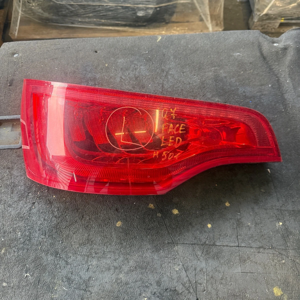 Външен ляв LED стоп Facelift за Audi Q7 4L ном 501 4L0945093F-501-1891