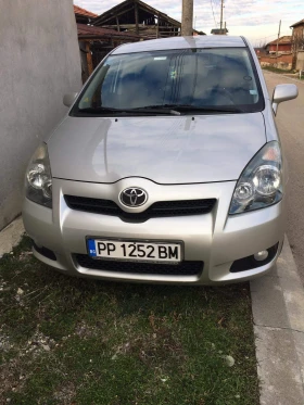 Toyota Corolla verso 2.2 D4D, снимка 3