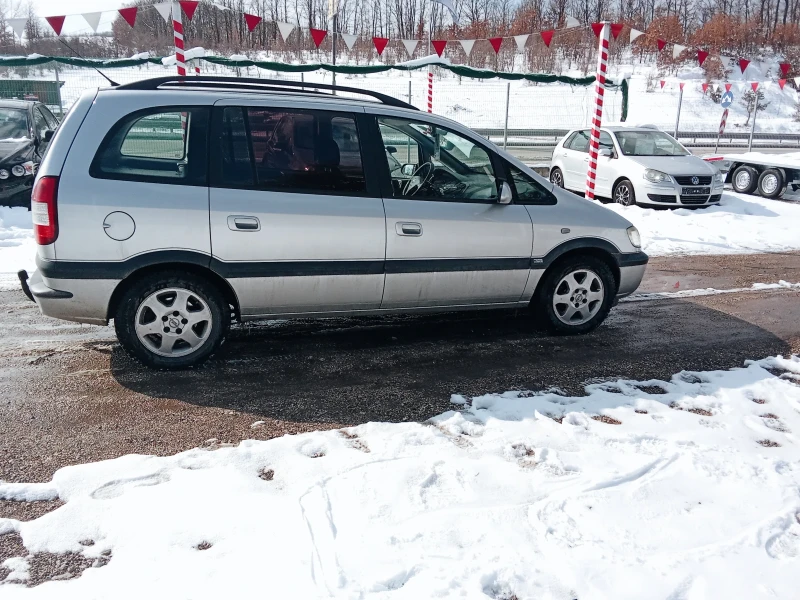 Opel Zafira, снимка 4 - Автомобили и джипове - 49220666