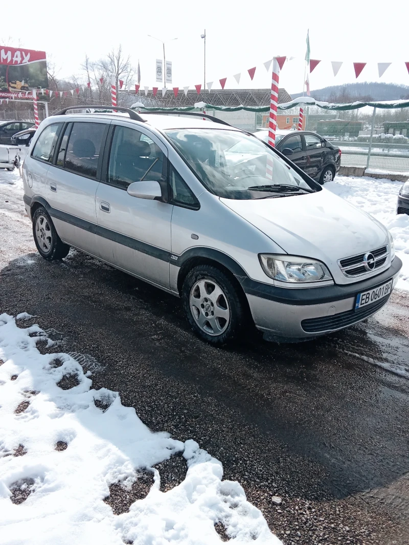 Opel Zafira, снимка 1 - Автомобили и джипове - 49220666