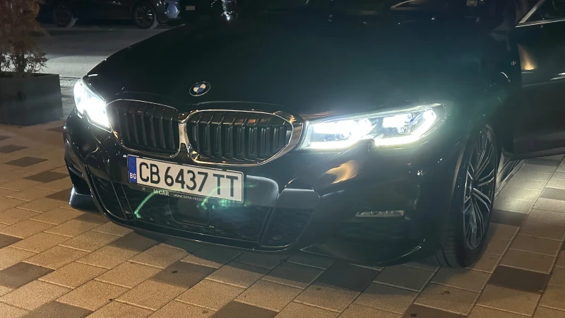 BMW 330 xDrive Touring, Laser lights, снимка 16 - Автомобили и джипове - 52530648