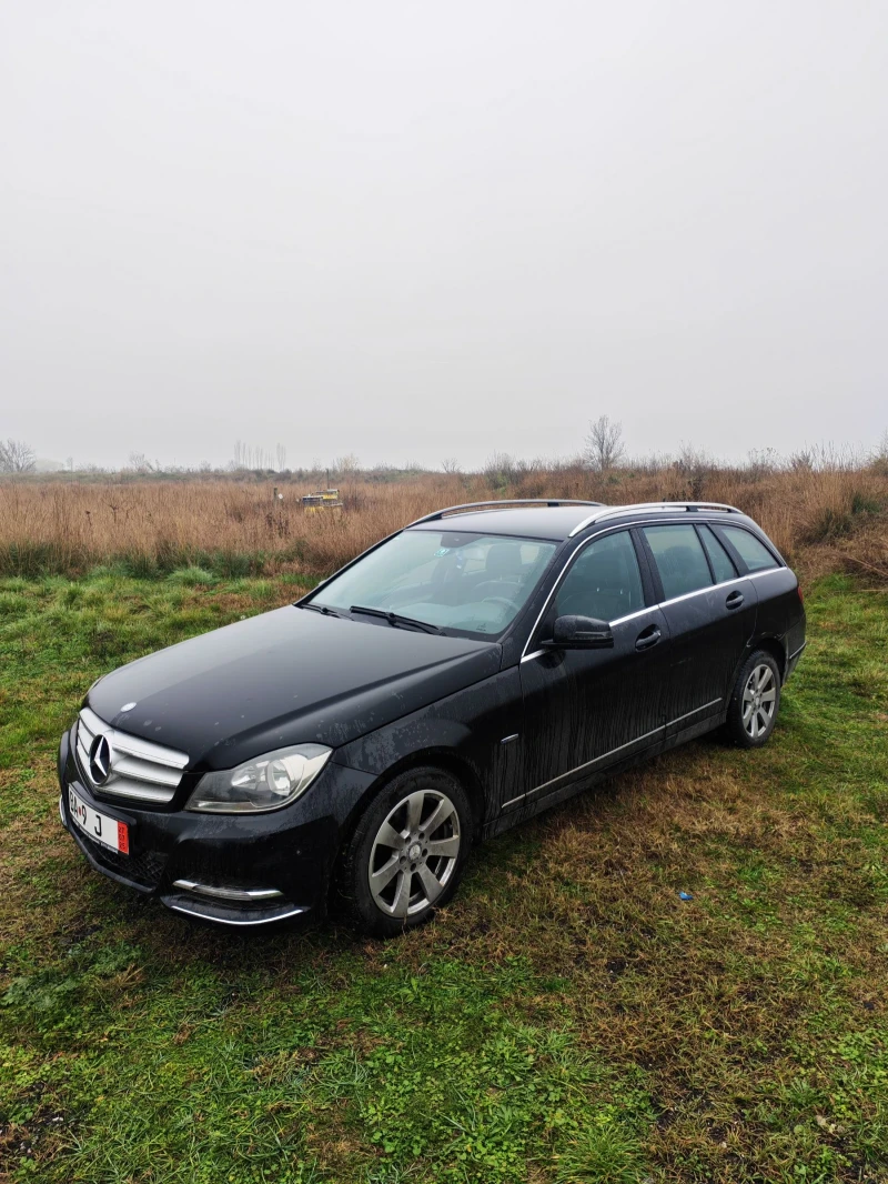 Mercedes-Benz C 220 2.2 D, снимка 5 - Автомобили и джипове - 52939345