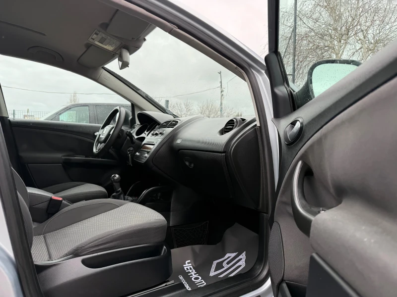 Seat Altea 1.4i EcoGas Comfort Line, снимка 11 - Автомобили и джипове - 53247605