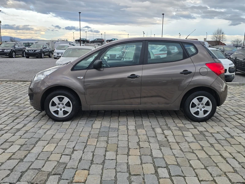 Kia Venga 1.4i 90кс ОБСЛУЖЕНА ЕВРО 5В, снимка 4 - Автомобили и джипове - 53564071