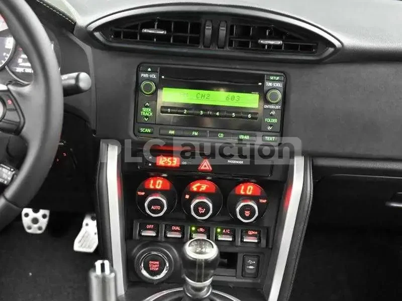 Toyota GT86 ПОДГРЕВ| ТЕМПОМАТ| ВКЛЮЧЕН ТЕХНОТЕСТ, снимка 10 - Автомобили и джипове - 54347319